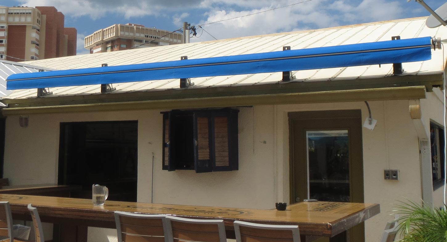 SeaBreeze roof mount retractable awning