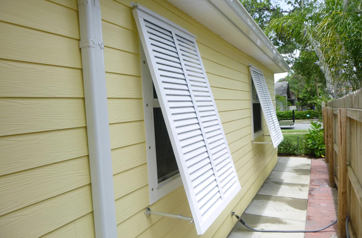Bahama Shutters Awning Works Inc.