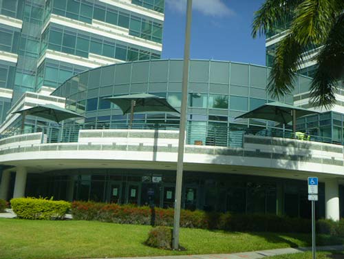 Raymond James – Entrance Canopy / Umbrellas